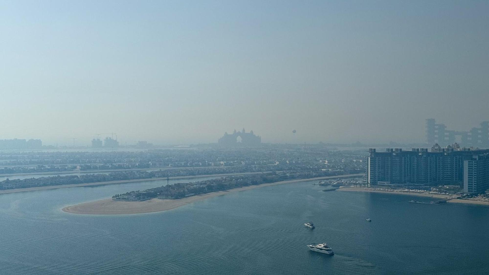 Beachfront 2-bdr, High Floor, Sea And Palm View, Access Dubai