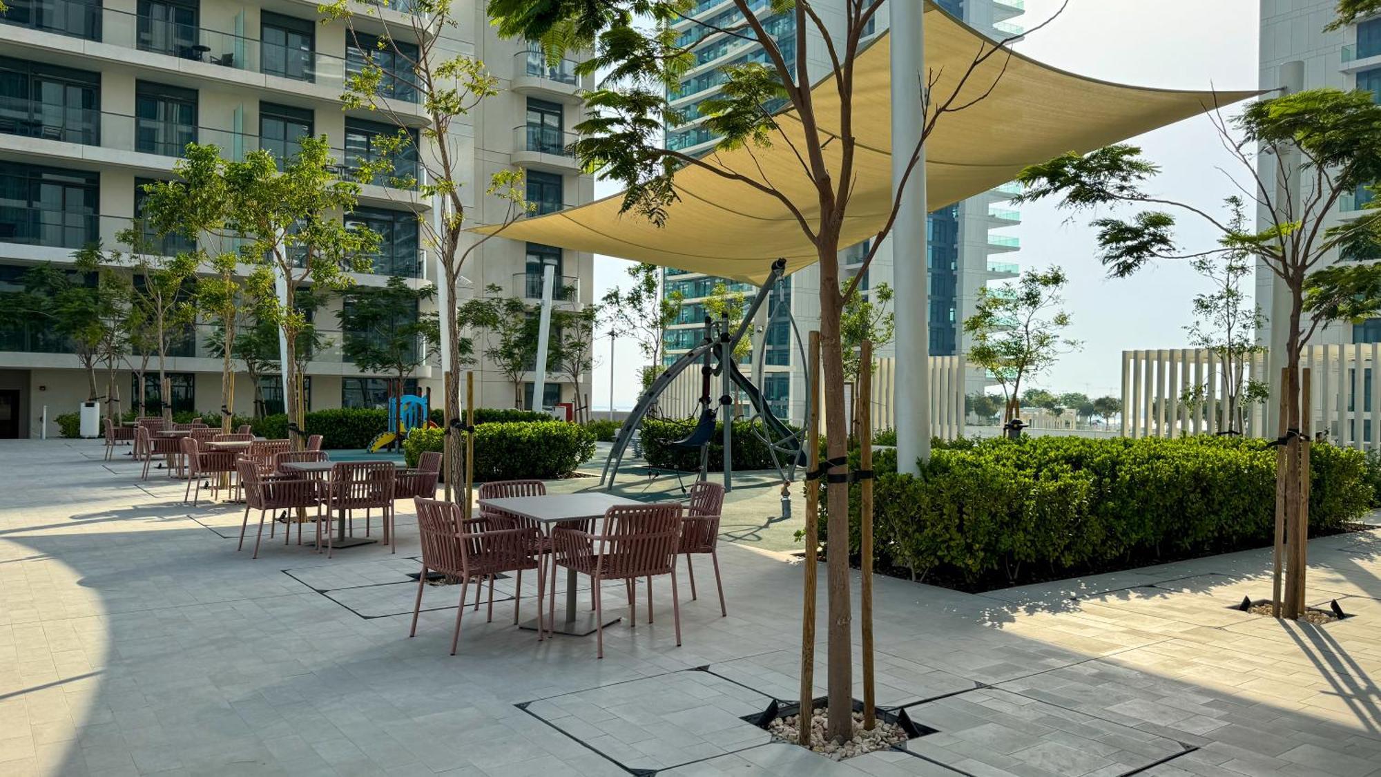 Apartment Beachfront 2-bdr, High Floor, Sea And Palm View, Access