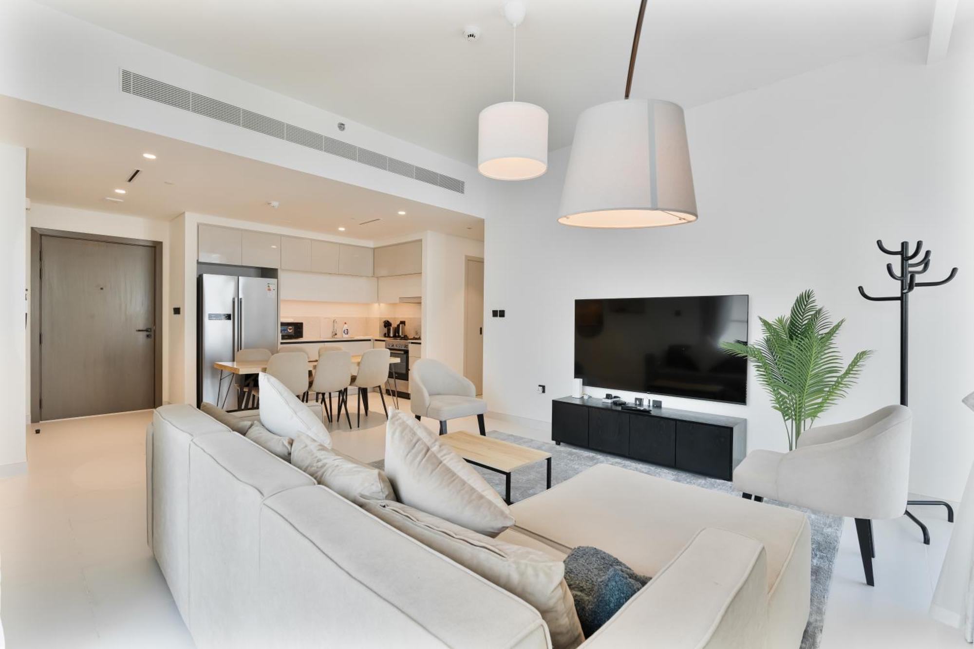 Beachfront 2-bdr, High Floor, Sea And Palm View, Access Appartement Dubai