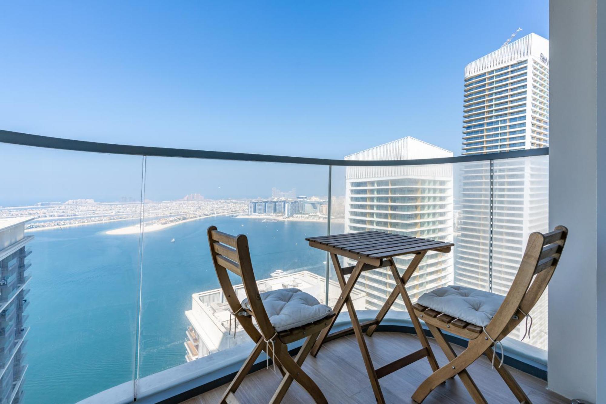 Apartment Beachfront 2-bdr, High Floor, Sea And Palm View, Access *